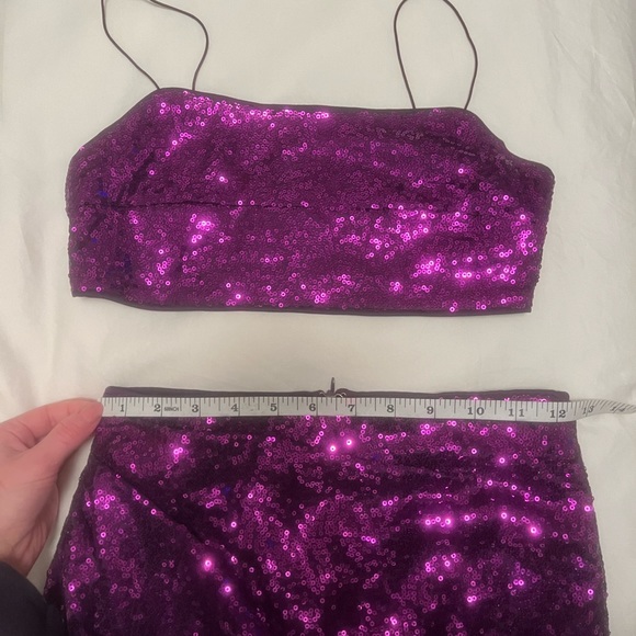 Sequin superdown Marta Skirt Set in Purple - Picture 8 of 9
